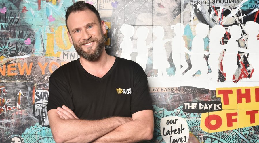 阅兵空中梯队怎么看？盘点划过天际的骄傲战鹰