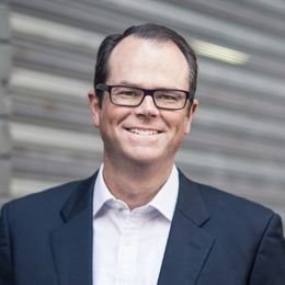 巴菲特在押注美联储降息的市场信号